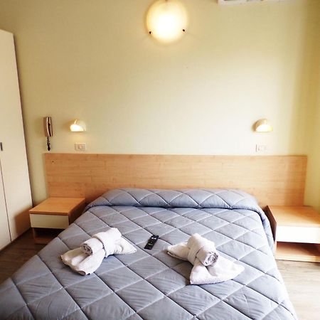 Hotel Frida Rimini Extérieur photo