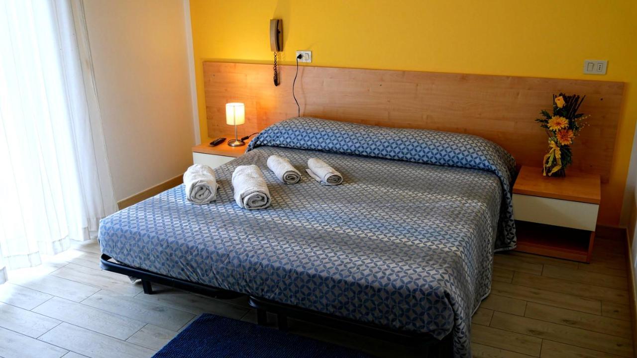Hotel Frida Rimini Extérieur photo