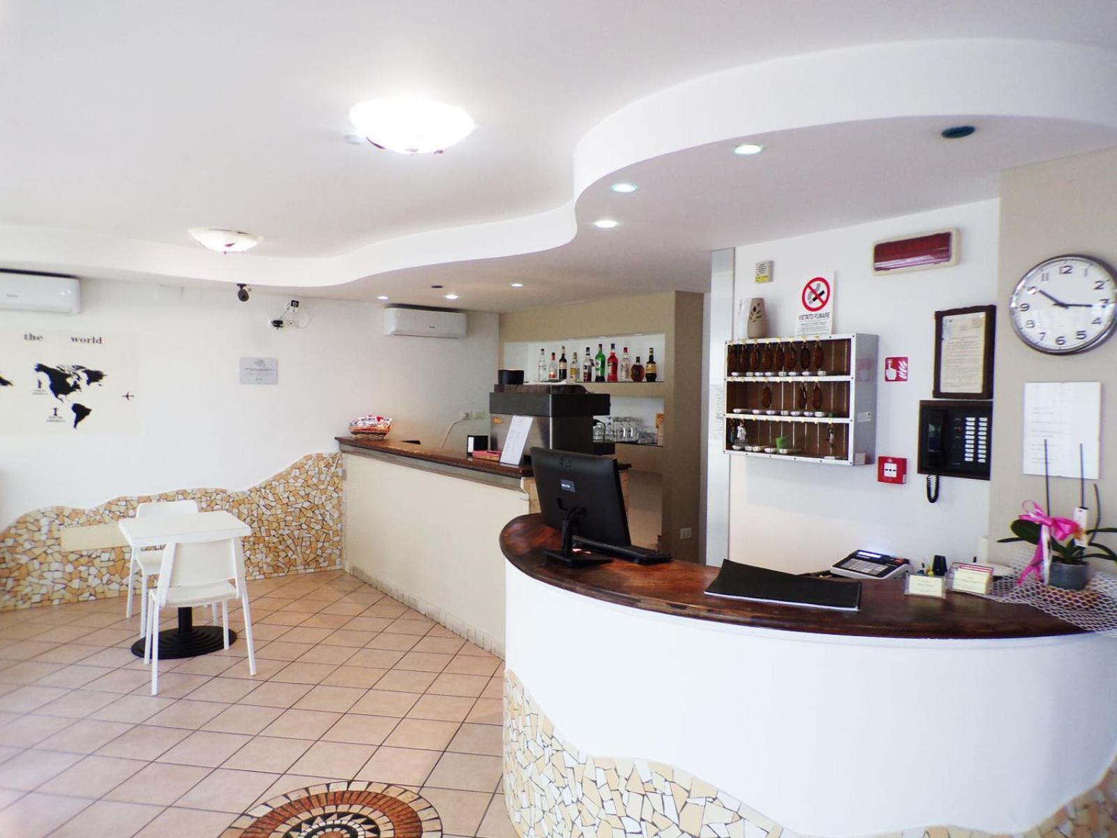 Hotel Frida Rimini Extérieur photo