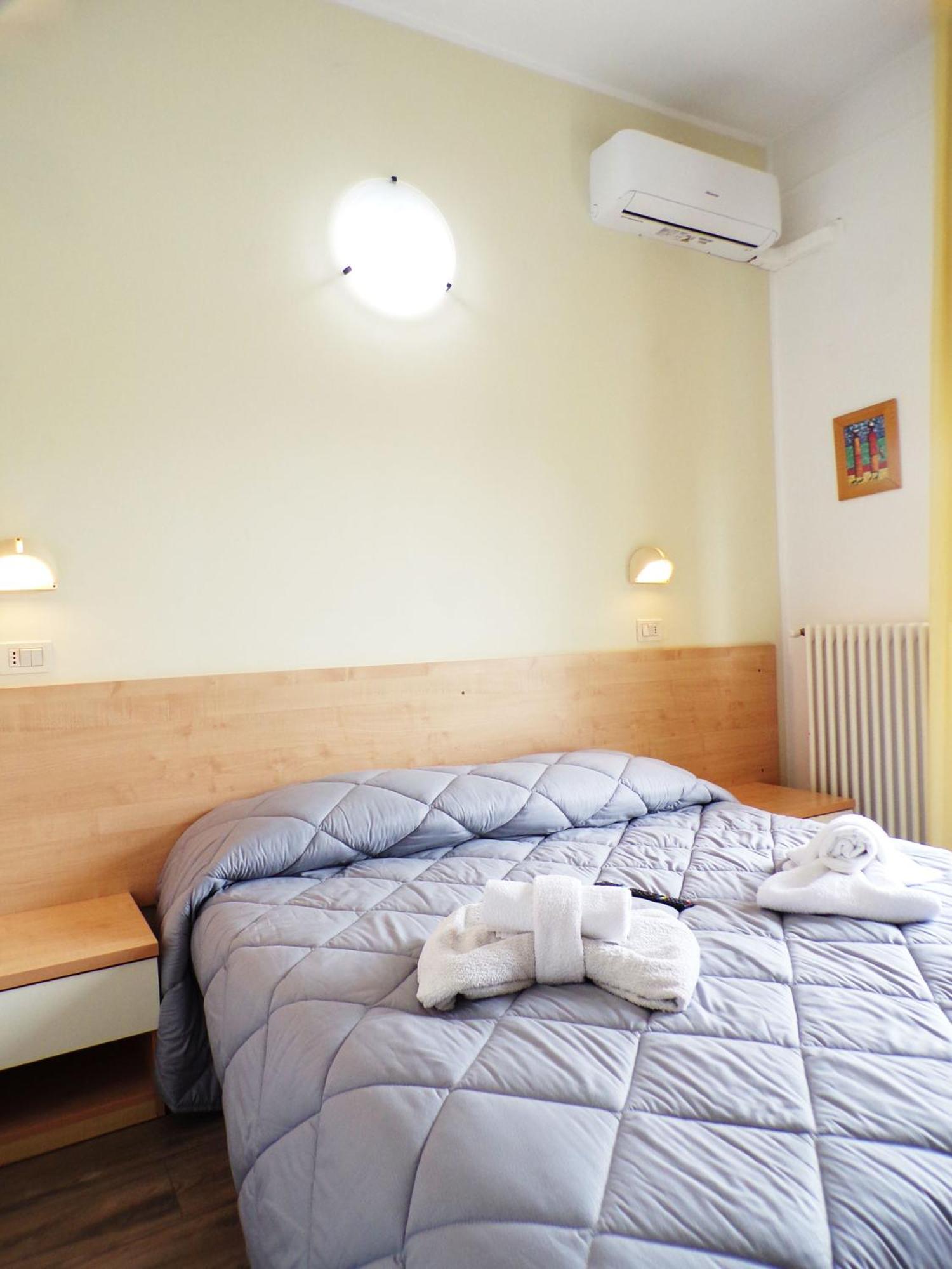 Hotel Frida Rimini Extérieur photo