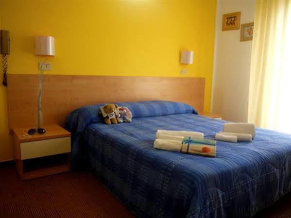 Hotel Frida Rimini Extérieur photo