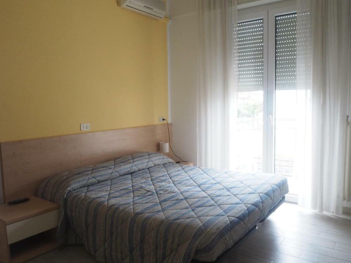 Hotel Frida Rimini Extérieur photo
